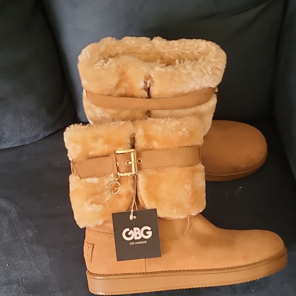 GBG Los Angeles Tan Fur Boots